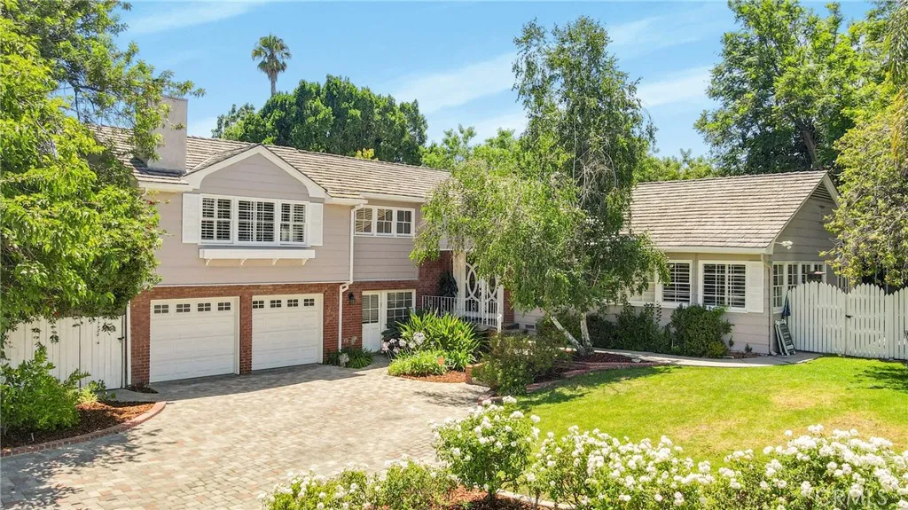 20300 Delita Drive, Woodland Hills, California 91364 home-pic-0